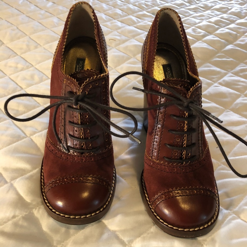 SALE! Dolce and Gabbana Oxford Heels- 38/US 7.5